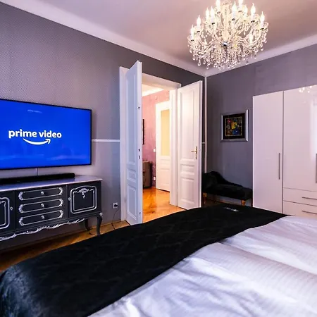 Sophies Place Augarten - Imperial Lifestyle City Apartments Vienna Parking Esterno foto