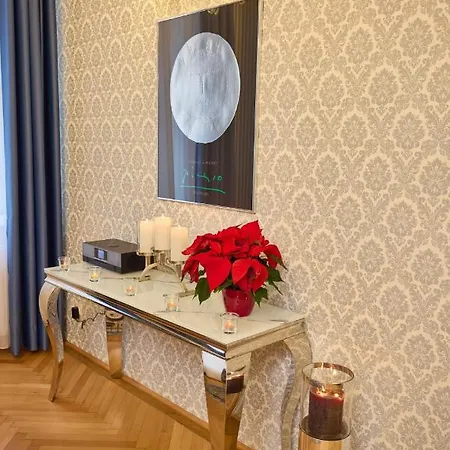 Sophies Place Augarten - Imperial Lifestyle City Apartments Vienna Parking Esterno foto