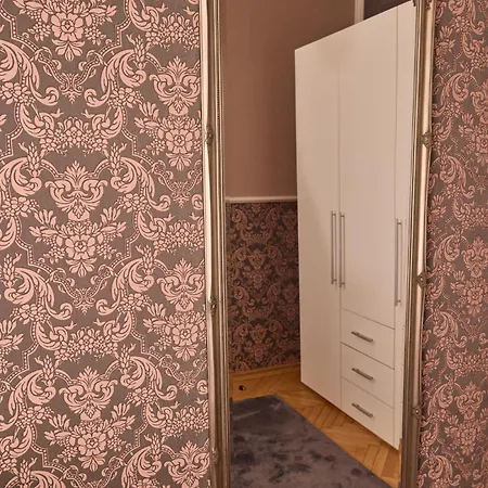 Sophies Place Augarten - Imperial Lifestyle City Apartments Vienna Parking Esterno foto