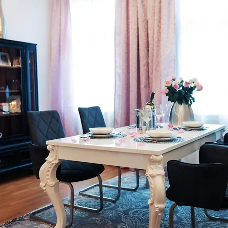 Sophies Place Augarten - Imperial Lifestyle City Apartments Vienna Parking Esterno foto
