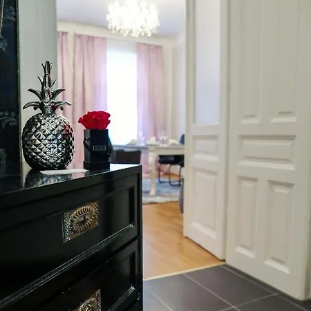 Sophies Place Augarten - Imperial Lifestyle City Apartments Vienna Parking Esterno foto