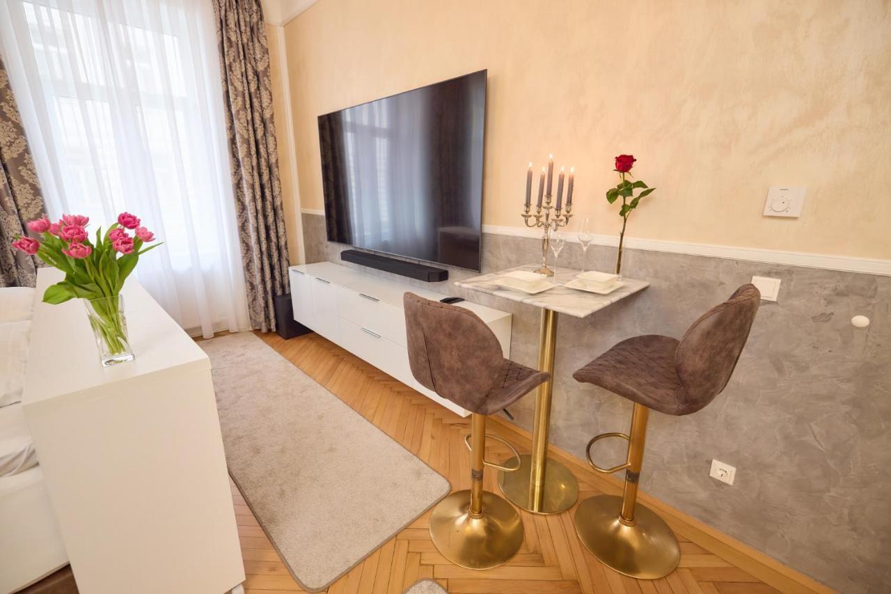 Sophies Place Augarten - Imperial Lifestyle Parking Appartamento Vienna