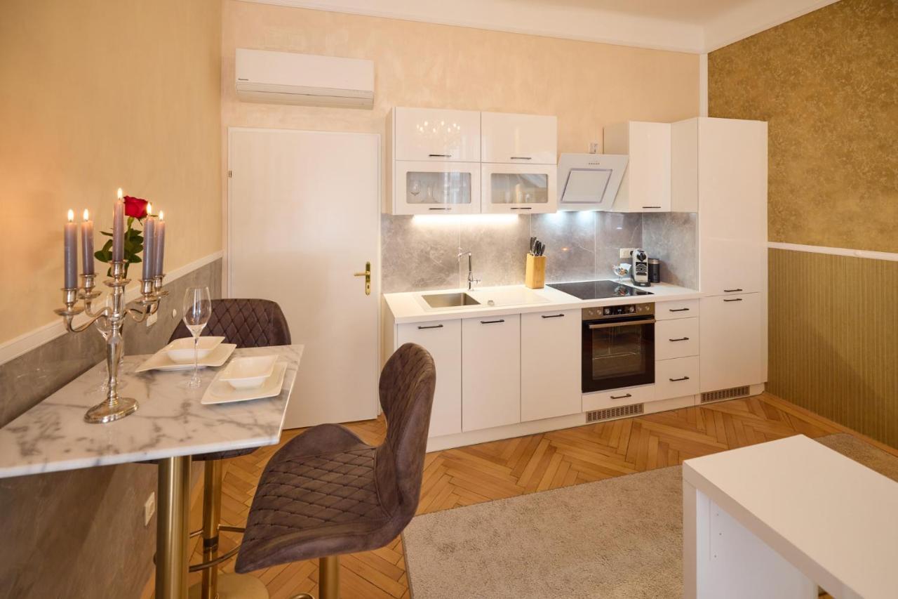 Sophies Place Augarten - Imperial Lifestyle Parking Appartamento Vienna
