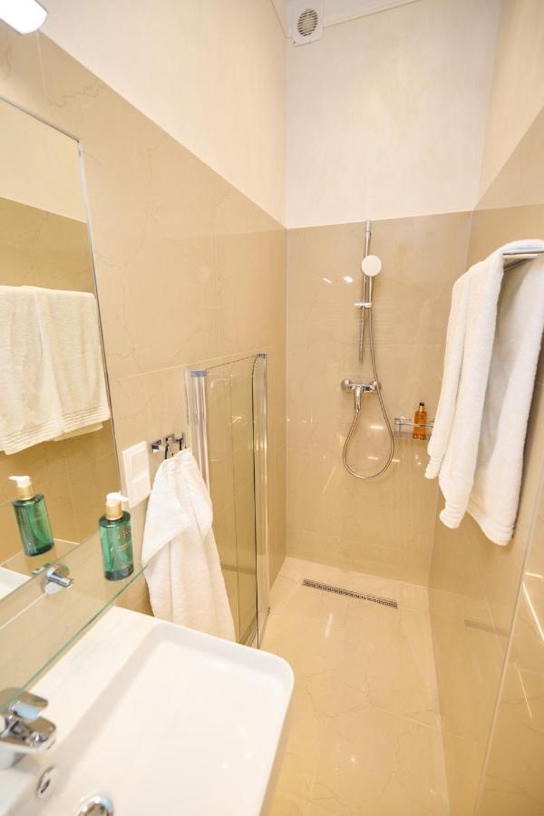 Sophies Place Augarten - Imperial Lifestyle Parking Appartamento